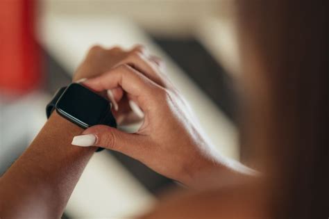 Your Smartwatch Can’t Actually Track Glucose Levels .